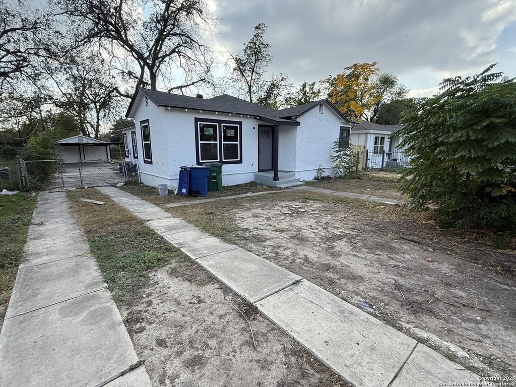 Photo of 934 Schley, San Antonio, TX 78210 (MLS # 1924575)