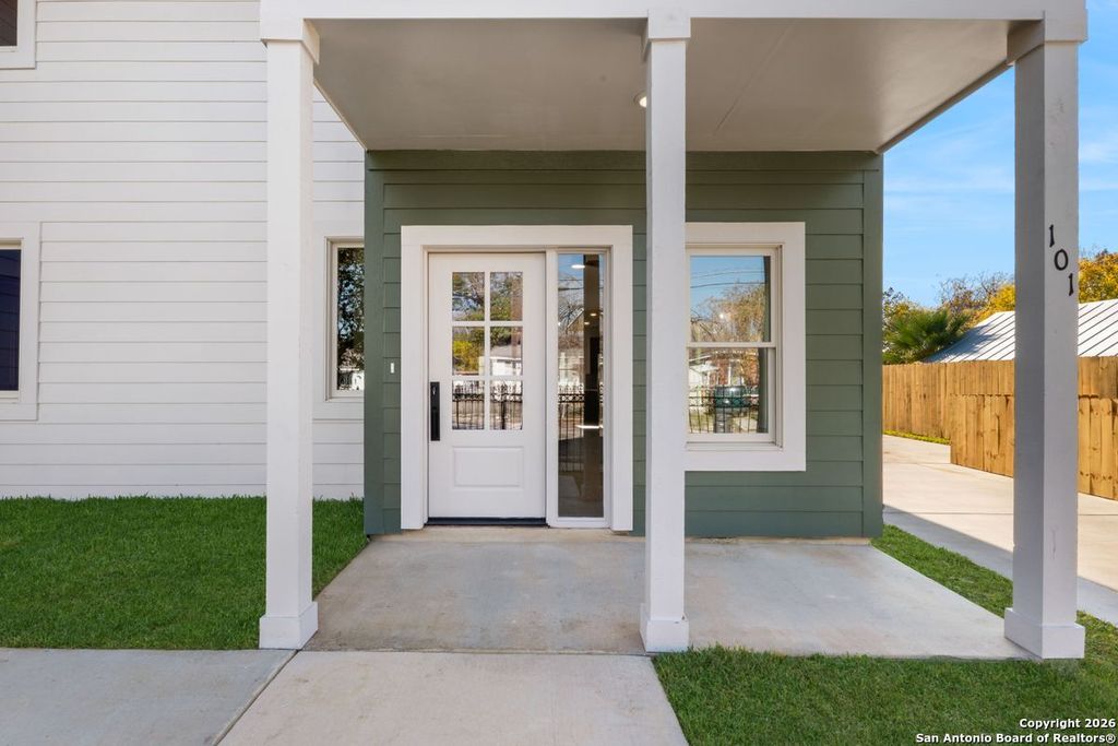 Photo of 510 Stieren St 101 #101, San Antonio, TX 78210 (MLS # 1930917)