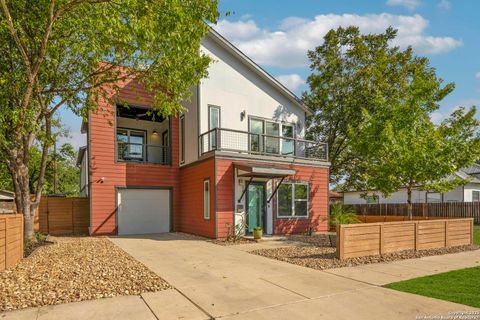 1417 E Crockett San Antonio TX 78202