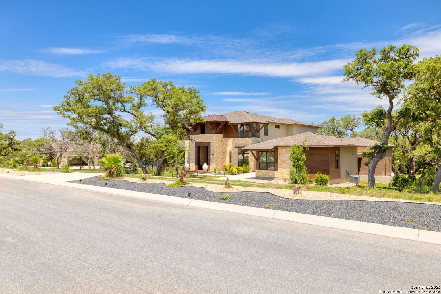 118 MADRONE TRL