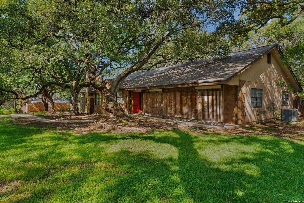 Photo of 26042 Cypress Oaks, San Antonio, TX 78255 (MLS # 2003209)