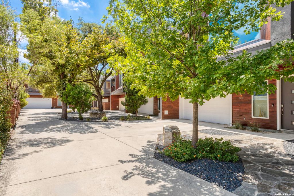 Photo of 326 Clay 102 #102, San Antonio, TX 78204 (MLS # 1958711)