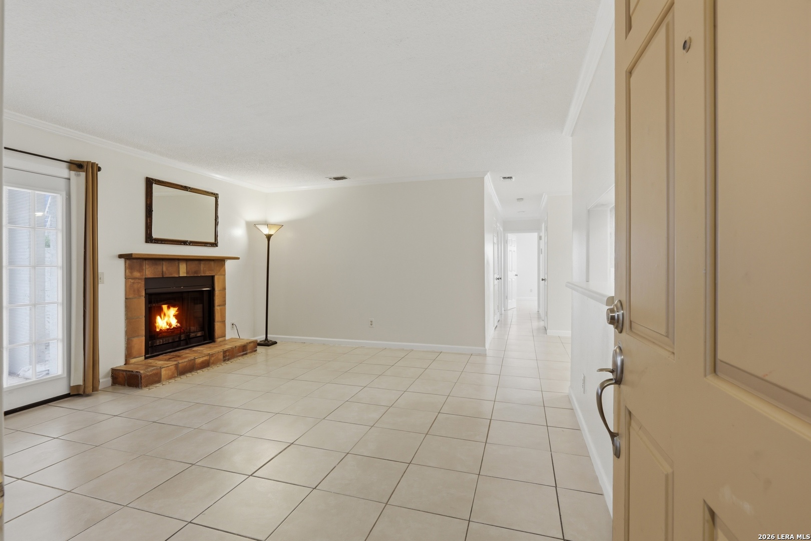 Photo 1 of 15 — 2255 THOUSAND OAKS DR, San Antonio, TX 78232