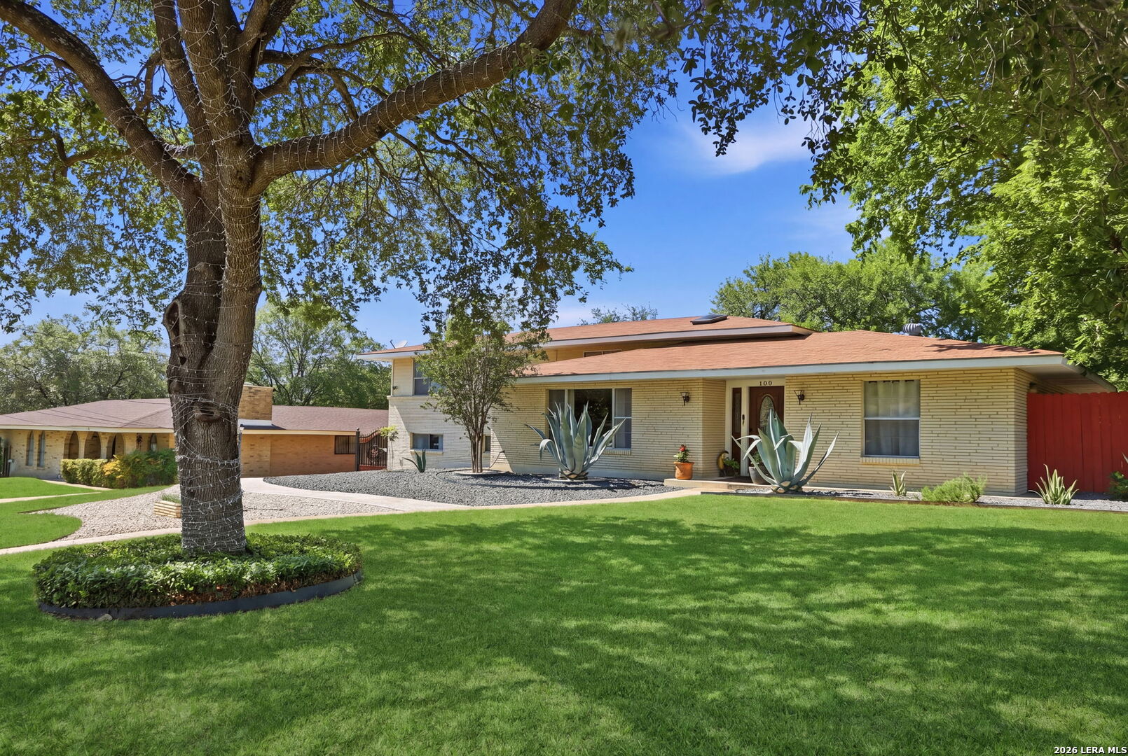 109 ATWATER DR
