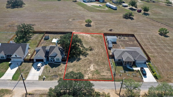 1108 DEVINE DR, DEVINE, TX 78016 - Image 3ed61e6b98103fd2a606430ded246f74/3457469141