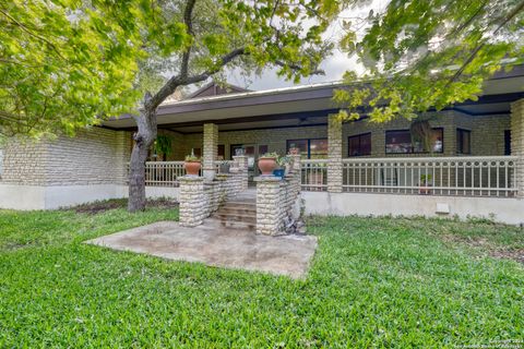 A home in Uvalde