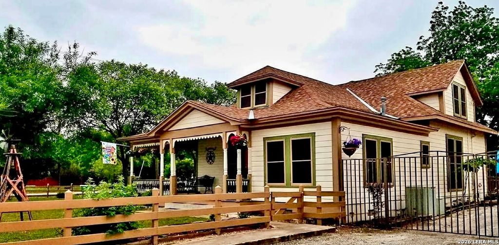 Photo of 101 N 11th, Junction, TX 76849 (MLS # 1896986)