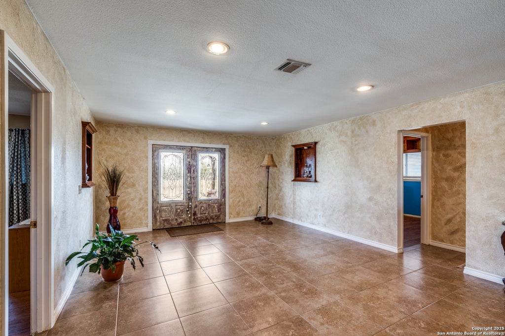Photo of 300 County Road 324, Adkins, TX 78101 (MLS # 1907470)
