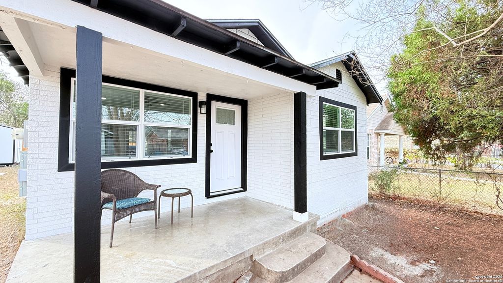 Photo of 3430 W Salinas, San Antonio, TX 78207 (MLS # 1933125)