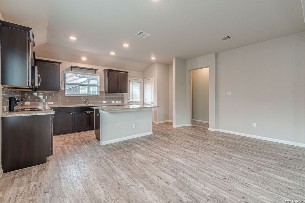 Photo of 229 Holland Park, Schertz, TX 78108 (MLS # 1991033)