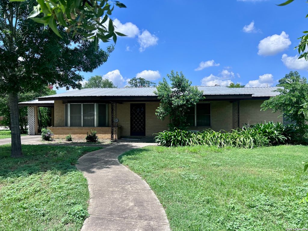 Photo of 364 SCHOOL DR, Poteet, TX 78065 (MLS # 1970194)