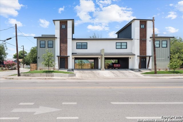 723 IOWA ST