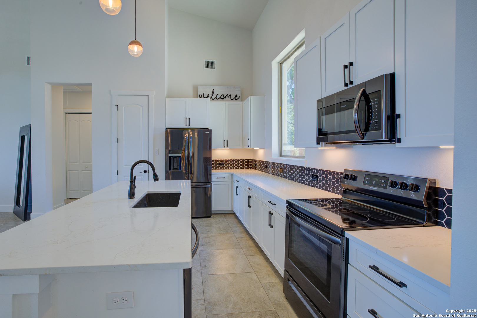 New Braunfels, Texas 78132, United States, 4 Bedrooms Bedrooms, ,2 BathroomsBathrooms,Residential,Active,178817