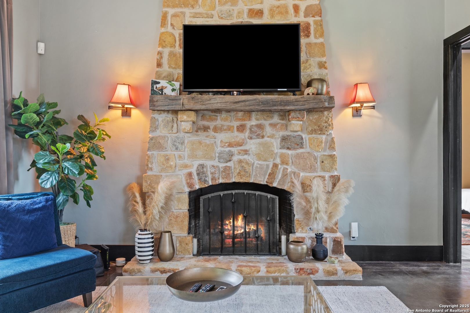 36 NW Scenic Ridge Dr