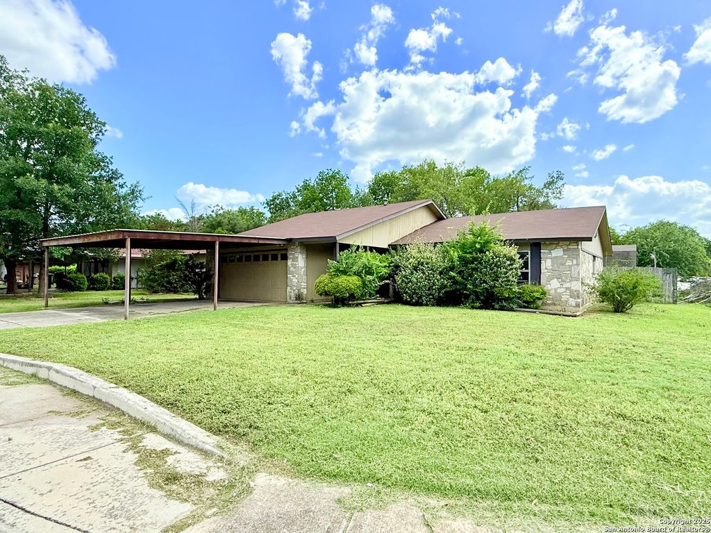 Photo of 5731 Timber Bend, San Antonio, TX 78238 (MLS # 1916538)