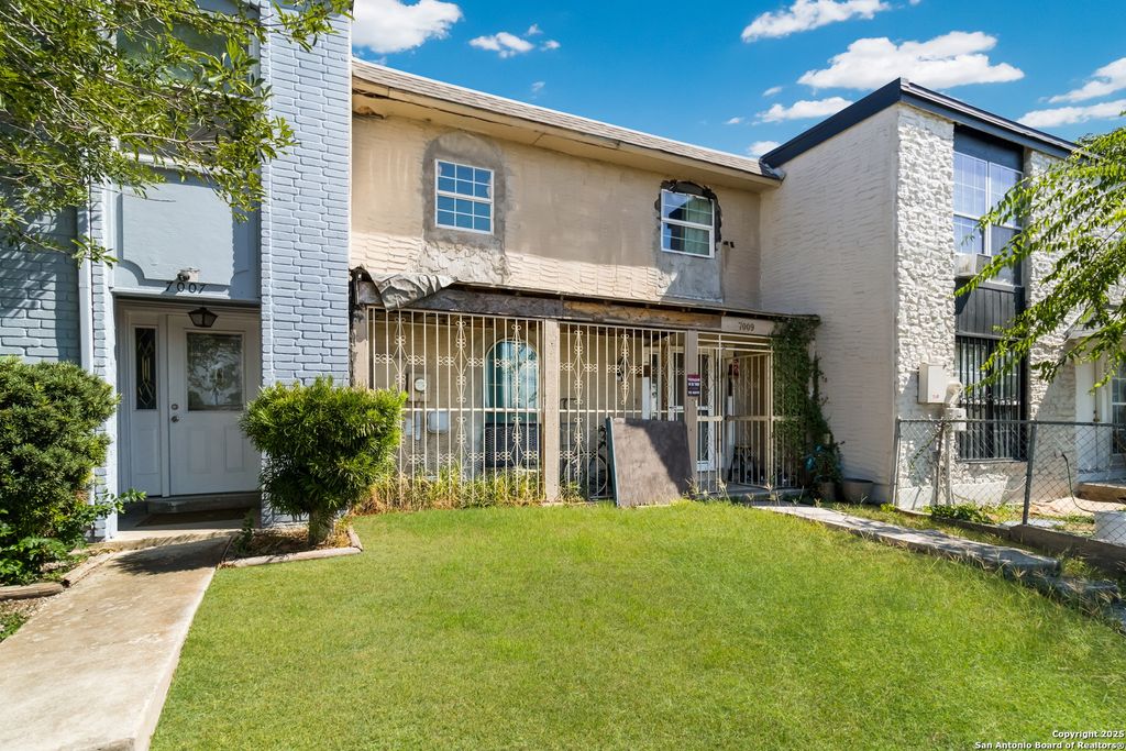 Photo of 7009 Glen Mist, San Antonio, TX 78239 (MLS # 1944748)