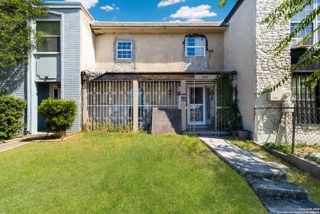 Photo of 7009 Glen Mist, San Antonio, TX 78239 (MLS # 1944748)