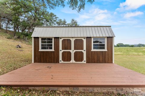 A home in Bandera