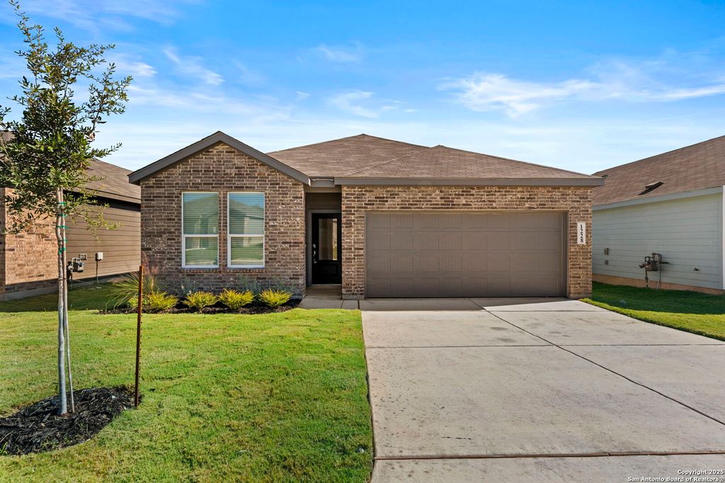 Photo of 1228 Twisted Creek, New Braunfels, TX 78130 (MLS # 1923171)