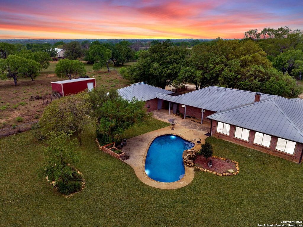 Photo of 3190 Pittman, St Hedwig, TX 78152 (MLS # 1858560)