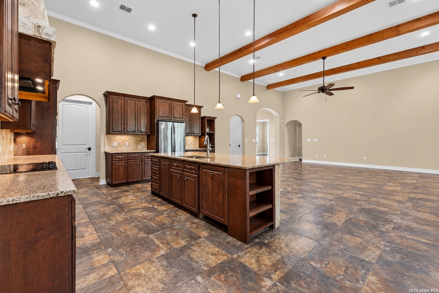 611 Shady Hollow