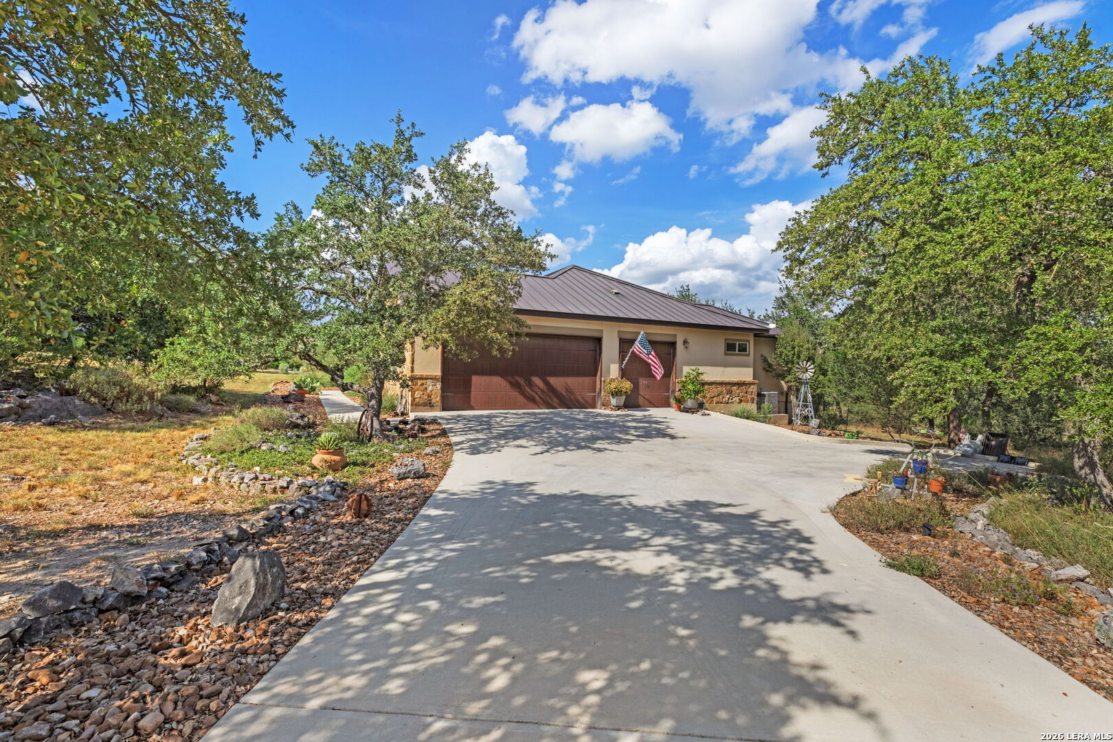 611 Shady Hollow