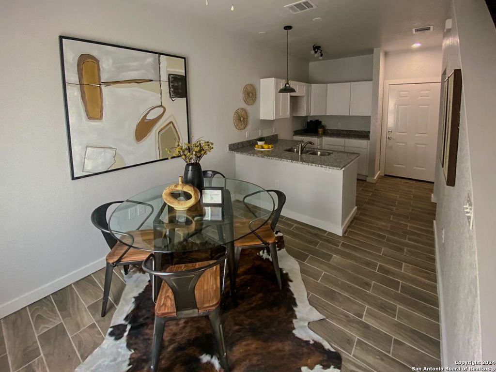 Photo of 143 LUCAS ST 201 #201, San Antonio, TX 78209 (MLS # 1993207)