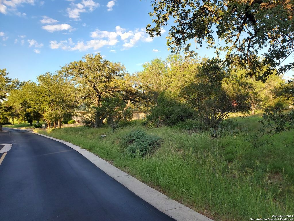 Photo of HI CIRCLE W LOT W Hi Circle West - Lot 8087, Horseshoe Bay, TX 78654 (MLS # 1641483)