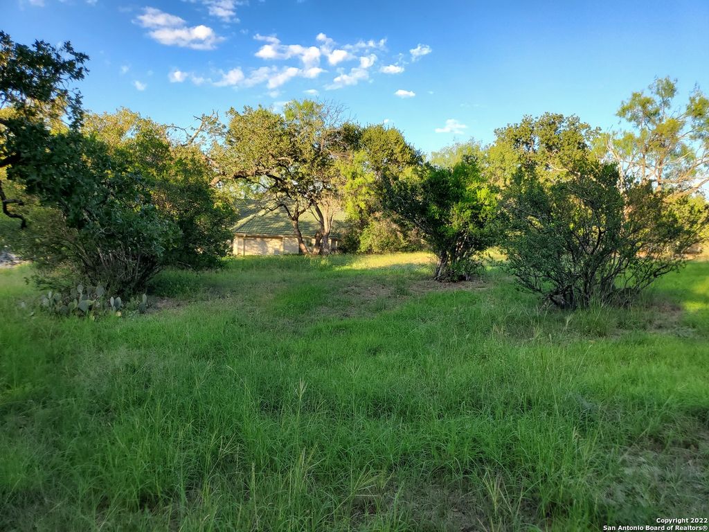 Photo of HI CIRCLE W LOT W Hi Circle West - Lot 8087, Horseshoe Bay, TX 78654 (MLS # 1641483)