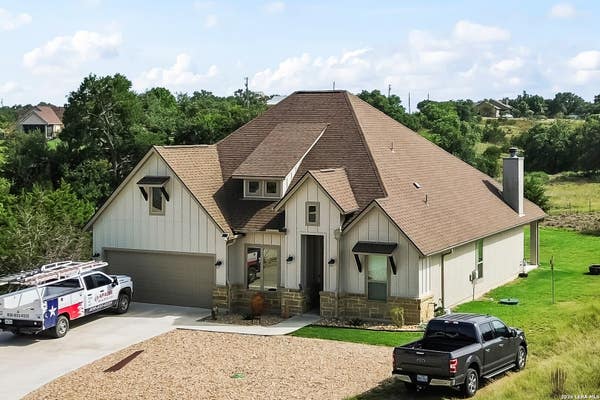 116 Manuel Herrera, Blanco, TX, 78606