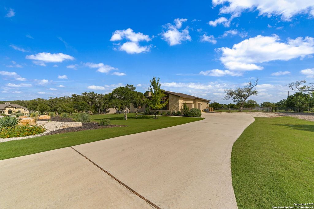 Photo of 150 Madrone Trail, Boerne, TX 78006 (MLS # 1961841)