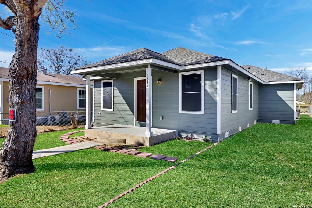 Photo of 1635 ARBOR PL, San Antonio, TX 78207 (MLS # 1997490)