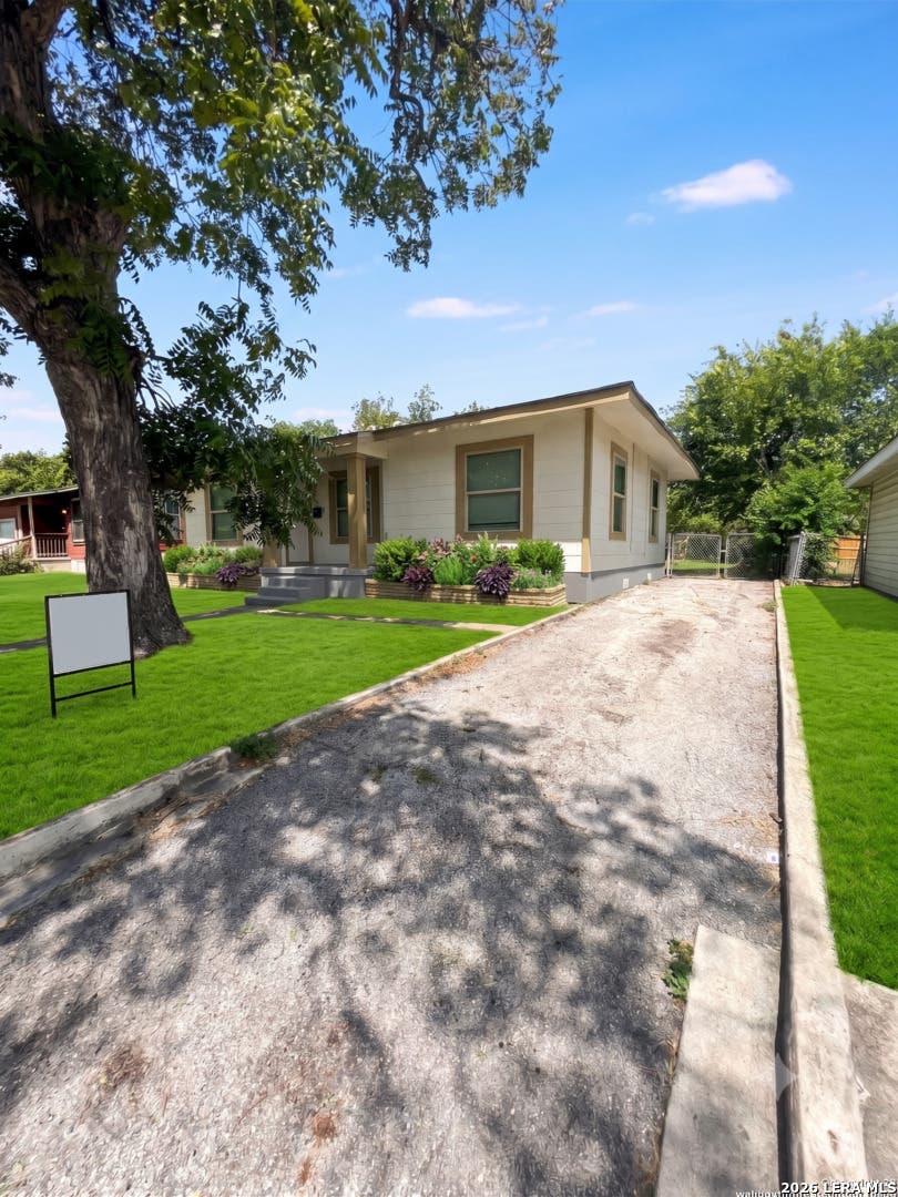 Photo of 2367 Burnet St, San Antonio, TX 78202 (MLS # 2005399)