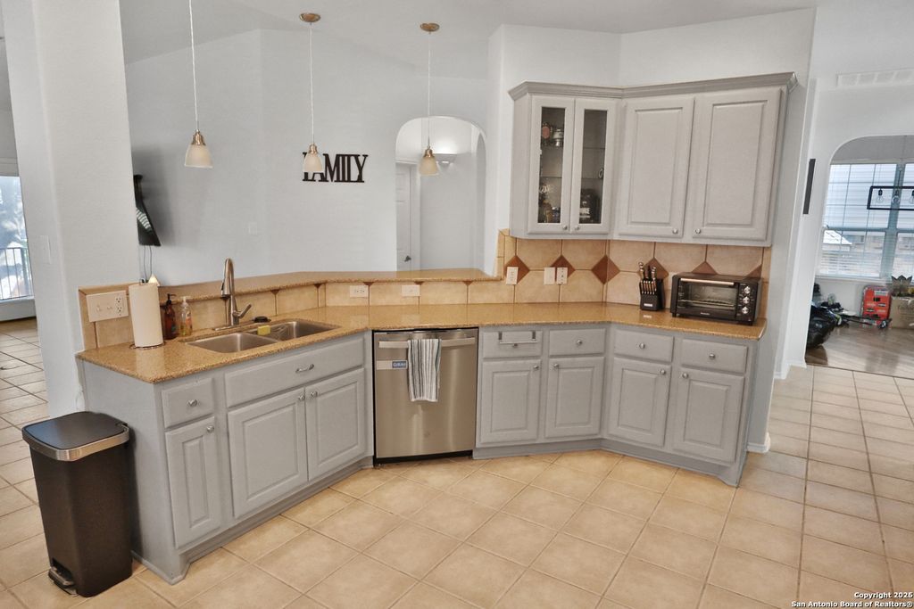 Photo of 23530 Enchanted, San Antonio, TX 78260 (MLS # 1931356)