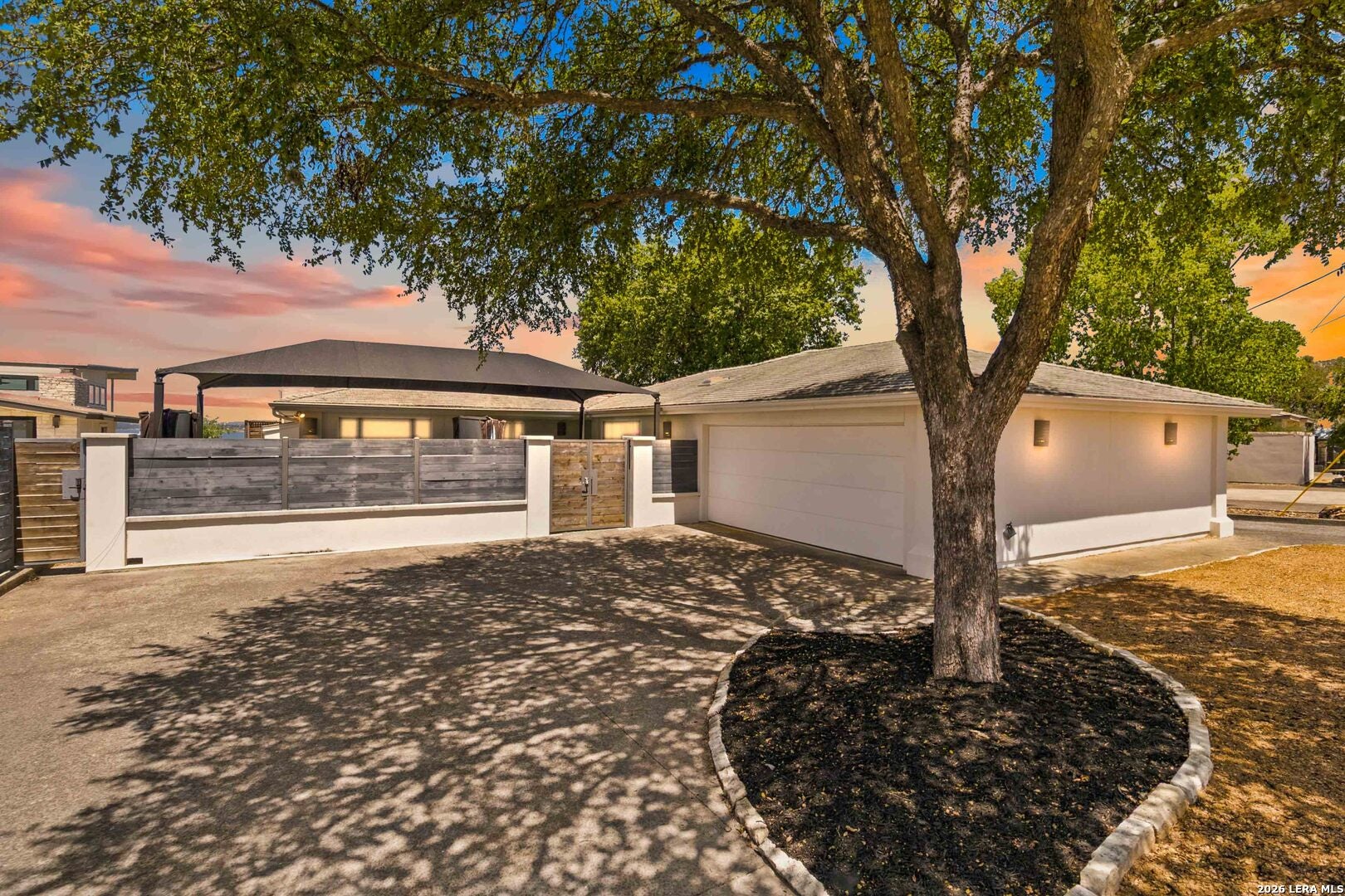 2988 COLLEEN DR
