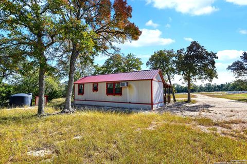 A home in Kendalia