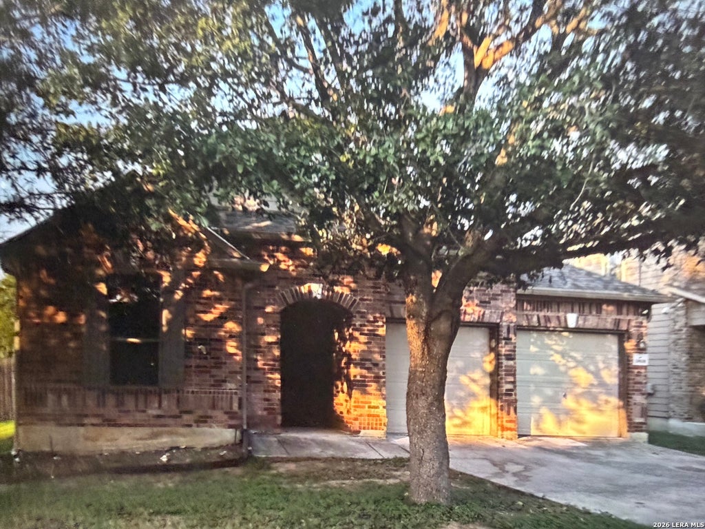 Photo of 10808 DENAE DR, Live Oak, TX 78233 (MLS # 2024338)