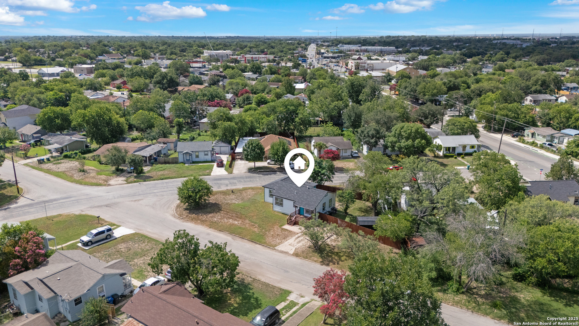 322 Glamis Ave
