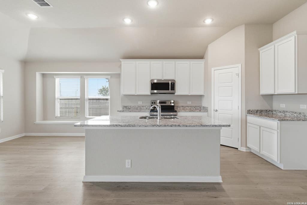 Photo of 2961 Greenbriar, Seguin, TX 78155 (MLS # 1995891)
