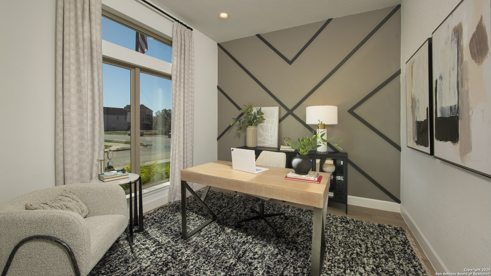 9303 Pioneer Junction