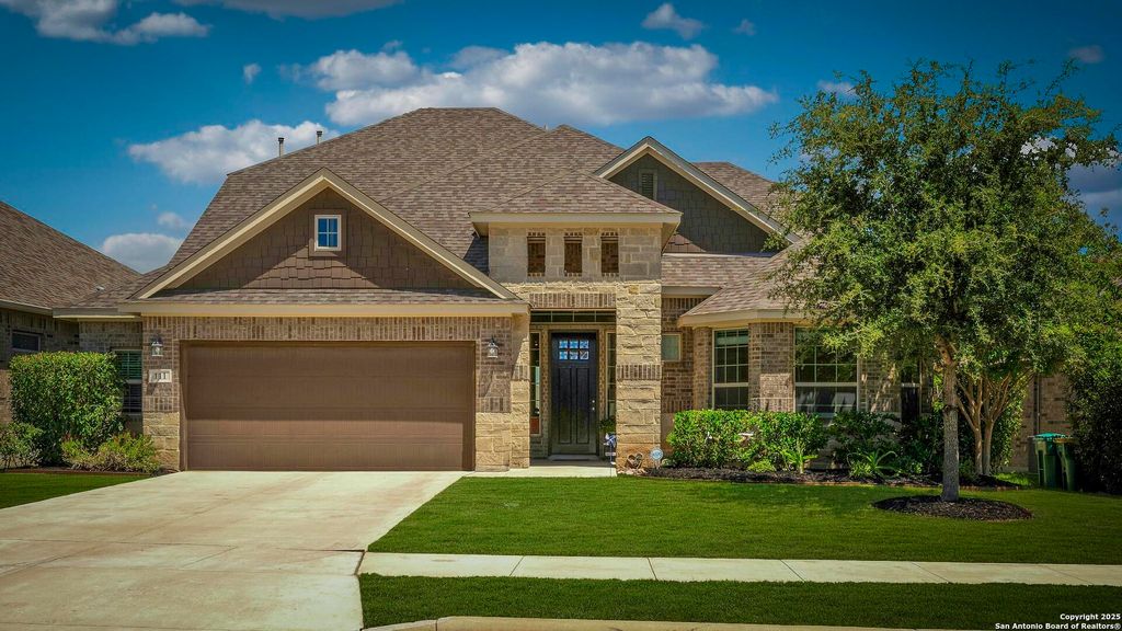 Photo of 111 Telford, Boerne, TX 78006 (MLS # 1894502)