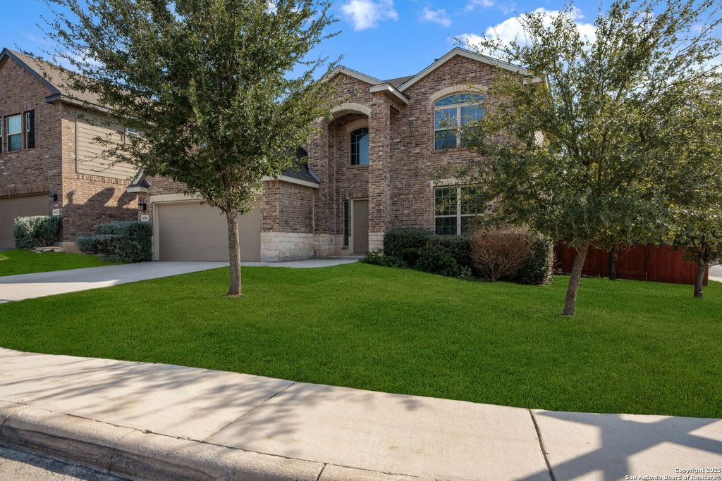 Photo of 8326 Hydrangea, Boerne, TX 78015 (MLS # 1928931)