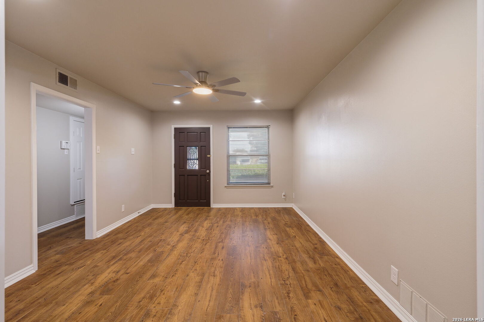425 E Wright Blvd