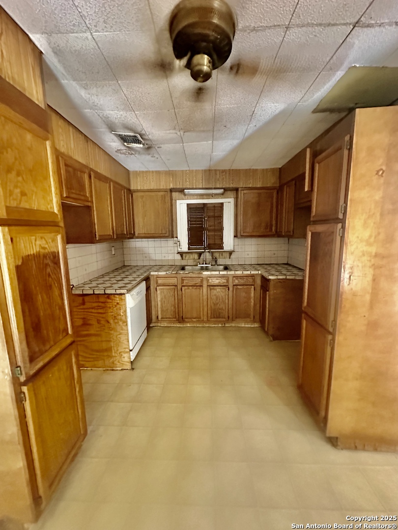 309 E French