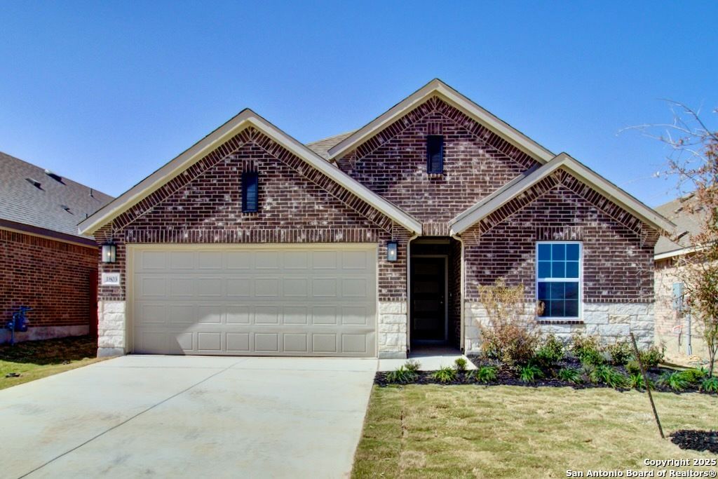 Photo of 943 Creek Bed Drive, New Braunfels, TX 78130 (MLS # 1922749)