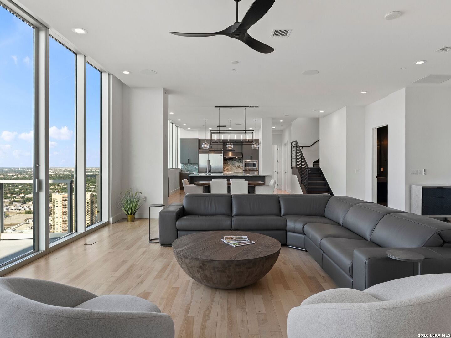 610 E Market UNIT 3304