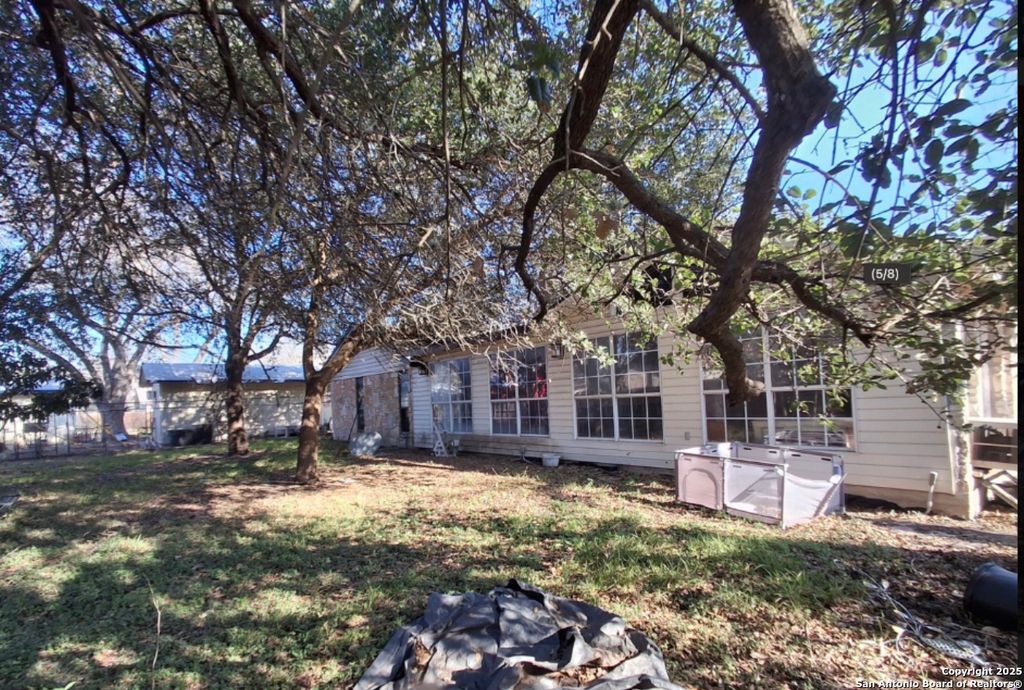Photo of 5207 Starfire, Kirby, TX 78219 (MLS # 1884907)