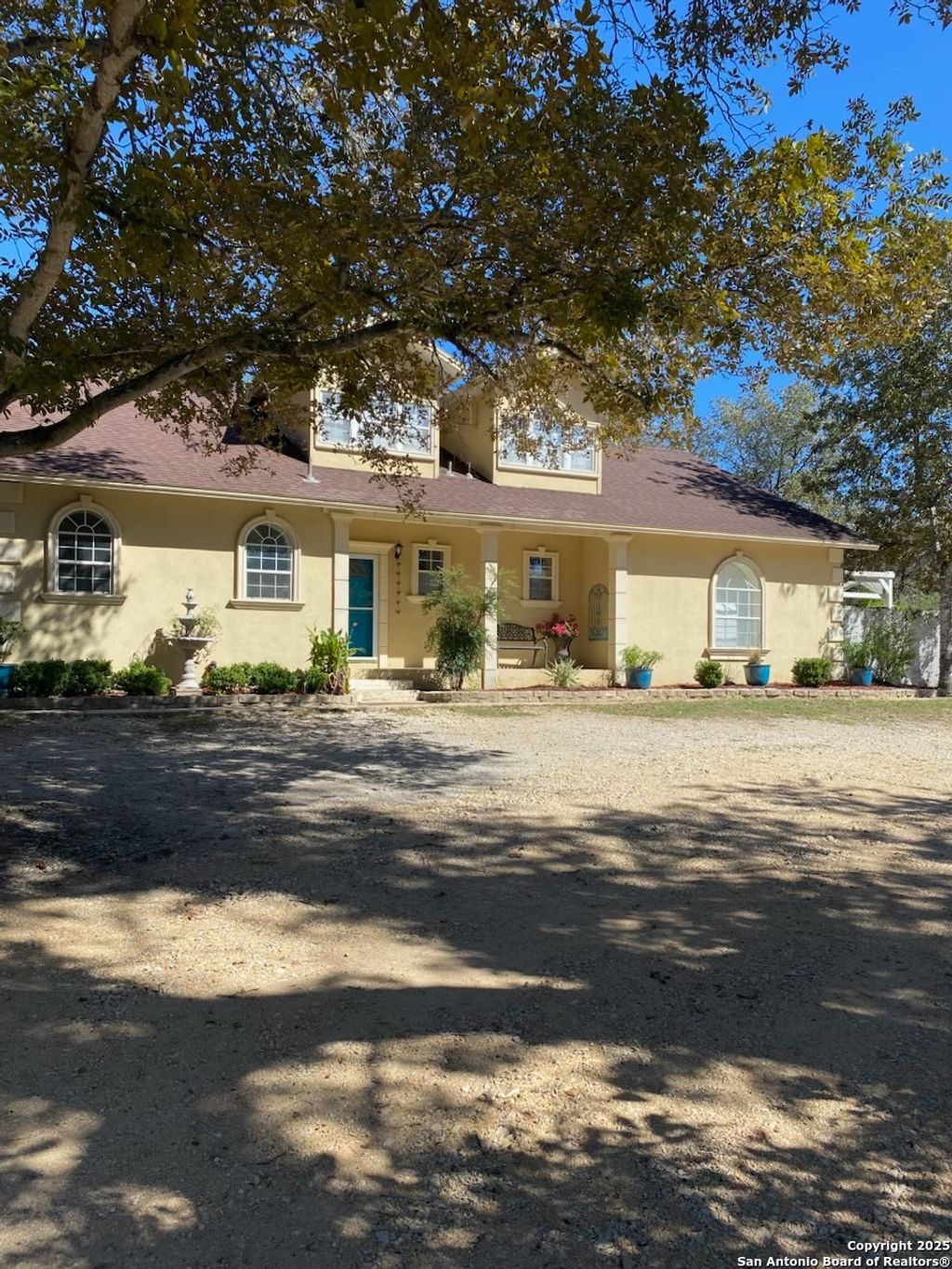 Photo of 556 FLOWER TRAIL LOOP, Floresville, TX 78114 (MLS # 1920258)