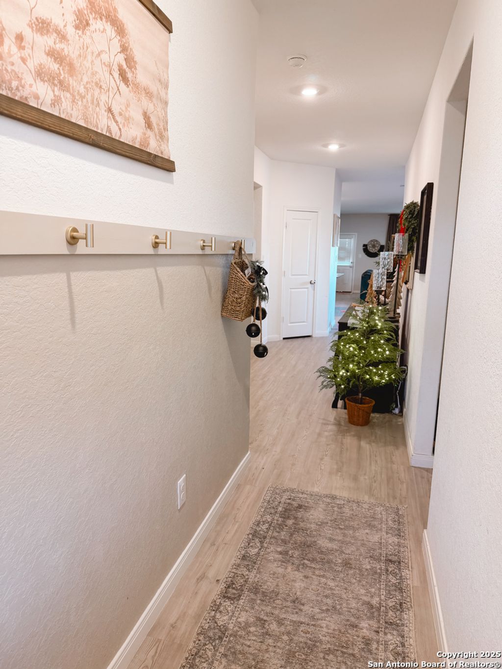 Photo of 5805 Geronimo, Seguin, TX 78155 (MLS # 1926995)