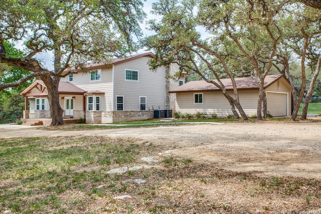 Photo of 9730 Windwood Dr, Boerne, TX 78006 (MLS # 1960455)